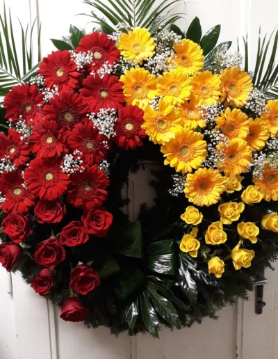 věnec velký gerbery a růže